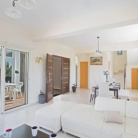 Rent A Luxury In Cyprus Close To The Beach, 1220 * Protaras
