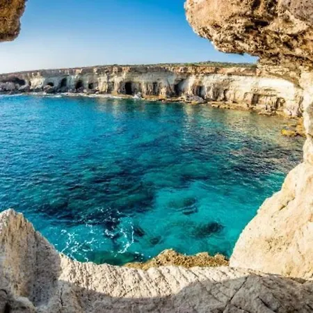 Villa Rent A Luxury In Cyprus Close To The Beach, 1220 Protaras