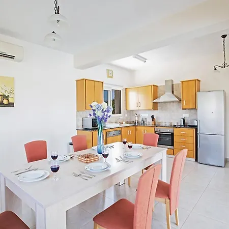 Villa Rent A Luxury In Cyprus Close To The Beach, 1220 Protaras