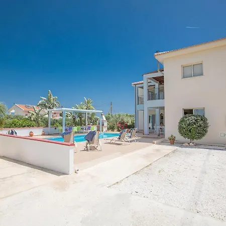 Rent A Luxury In Cyprus Close To The Beach, 1220
